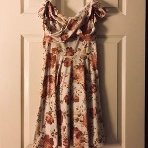 Off the shoulder vintage floral dress!